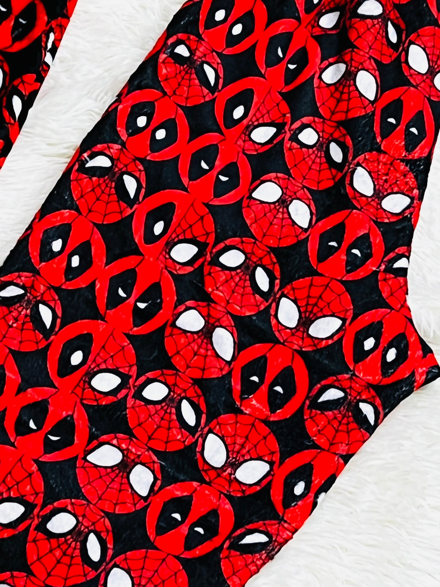 Duo pijama afelpada 🕷️ Spider-Deadpool